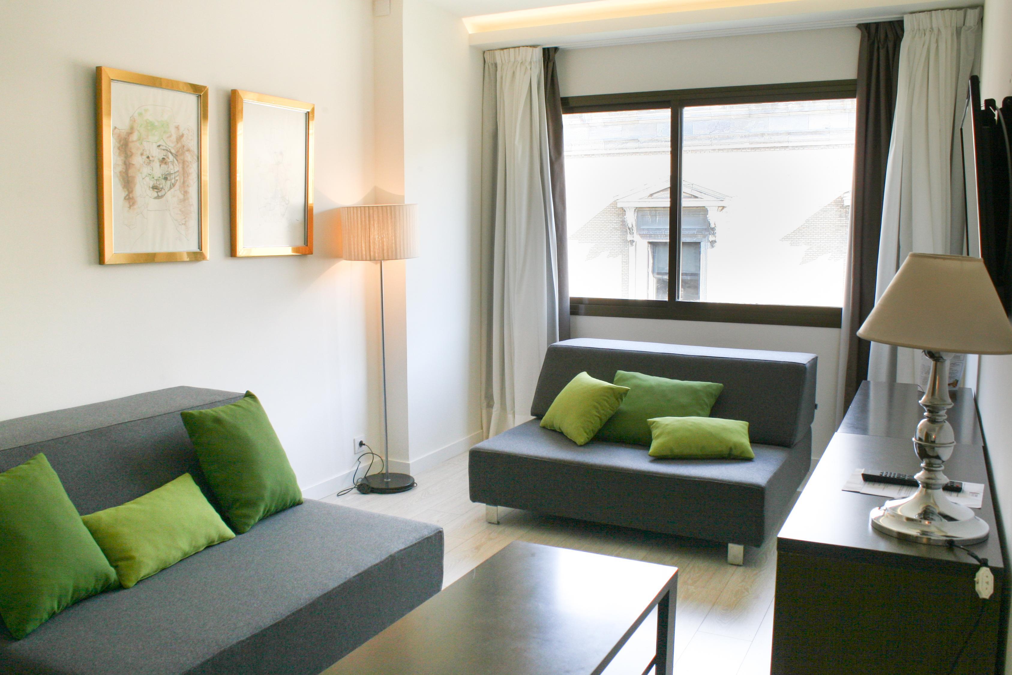 Apartamentos Recoletos Мадрид Екстер'єр фото