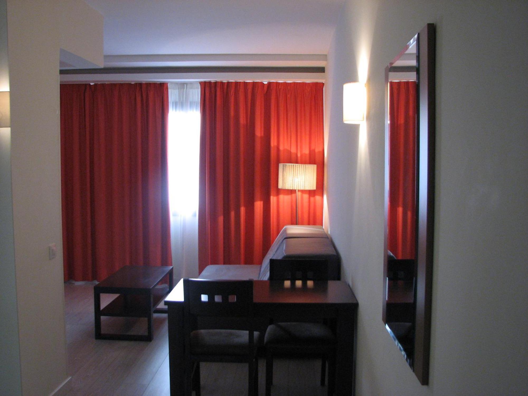 Apartamentos Recoletos Мадрид Номер фото
