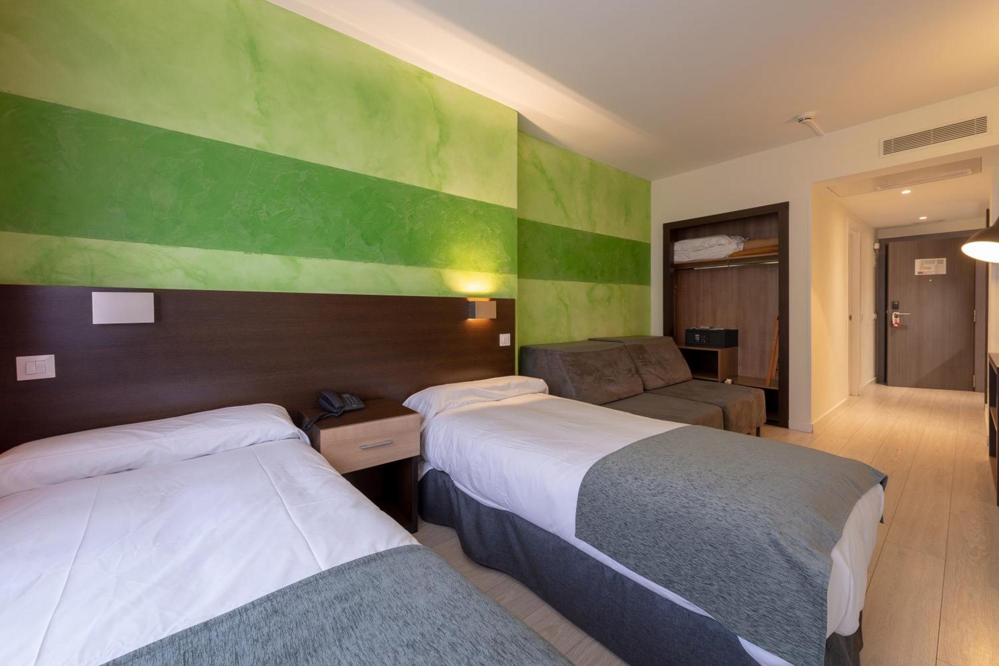 Apartamentos Recoletos Мадрид Номер фото