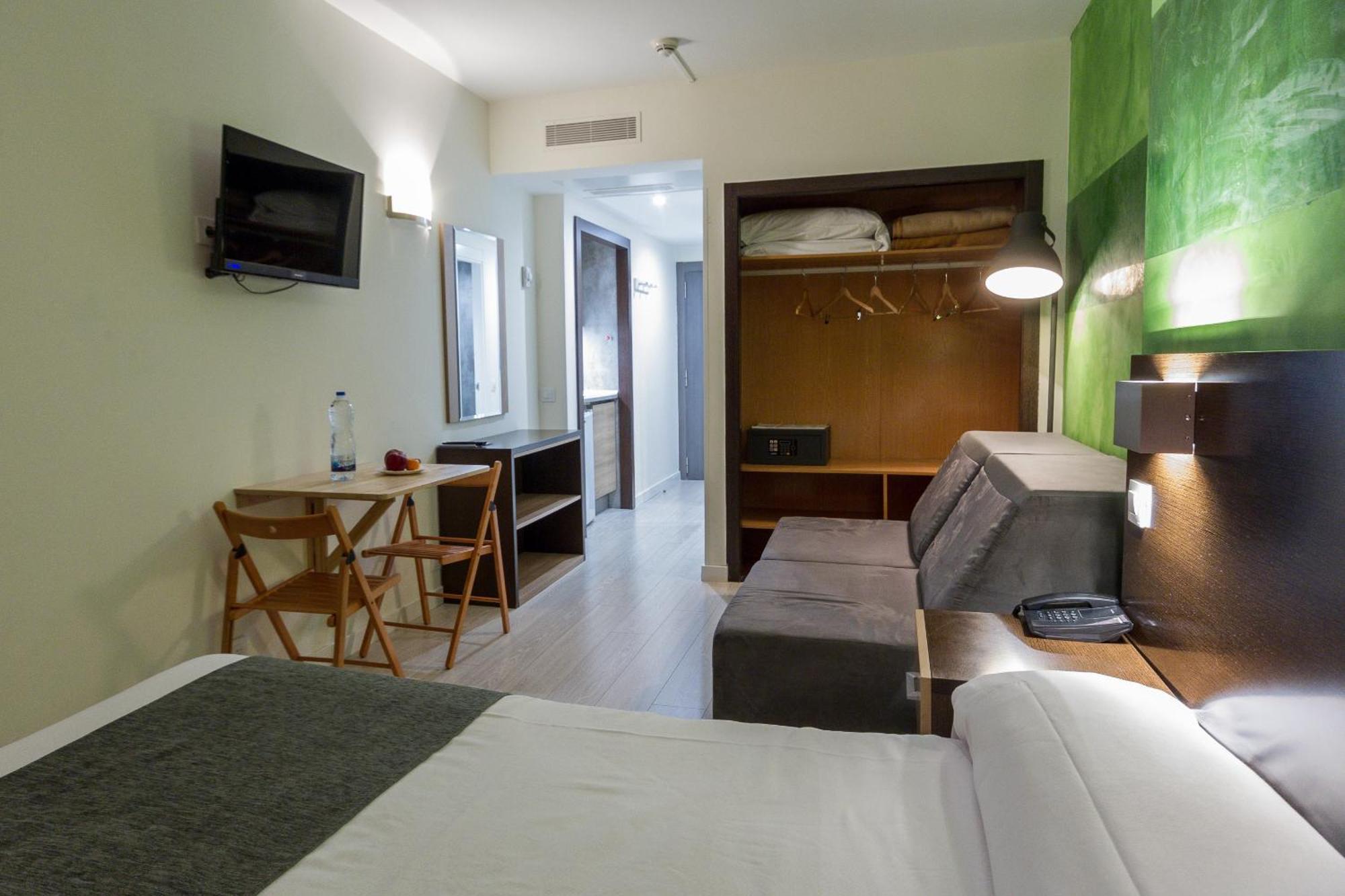 Apartamentos Recoletos Мадрид Екстер'єр фото